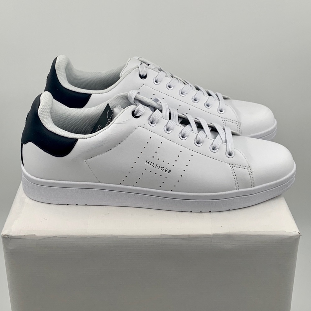 NWT NIB Tommy Hilfiger Listen Men’s White Leather Sneakers Shoes - Picture 2 of 11